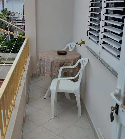 Neda Apartment